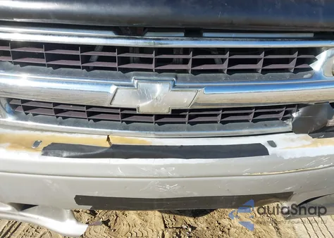 2004 Chevrolet Suburban 1500 Lt z USA, uszkodzony, nr VIN 1GNEC16Z74J117445